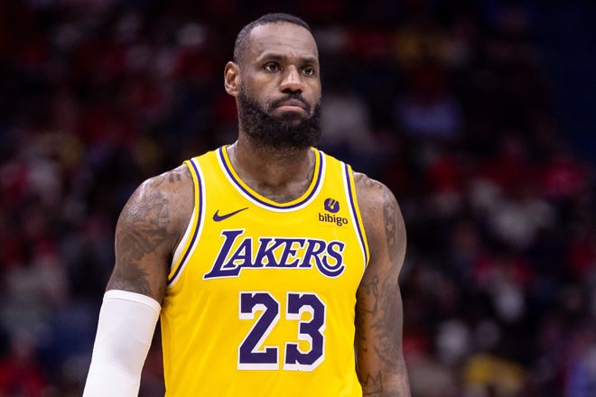 在赫内斯看 在赫内斯看